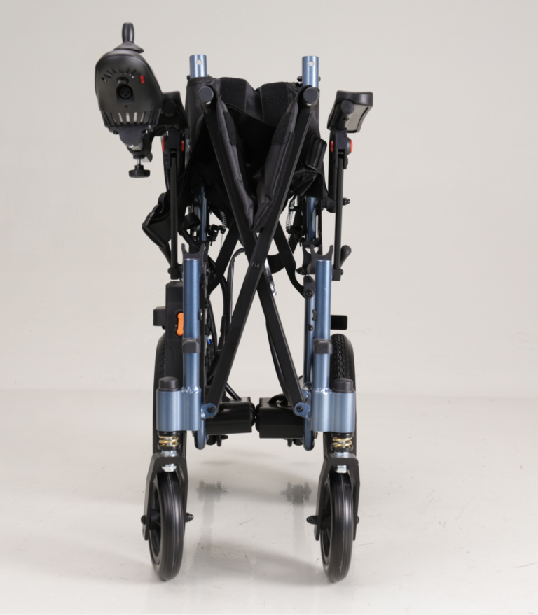 Silla de ruedas eléctrica reclinable de aluminio Delta111AB